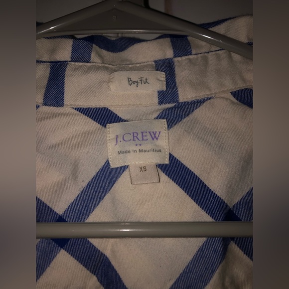 🌟J. Crew Boyfit LS Button Tee - Picture 1 of 3